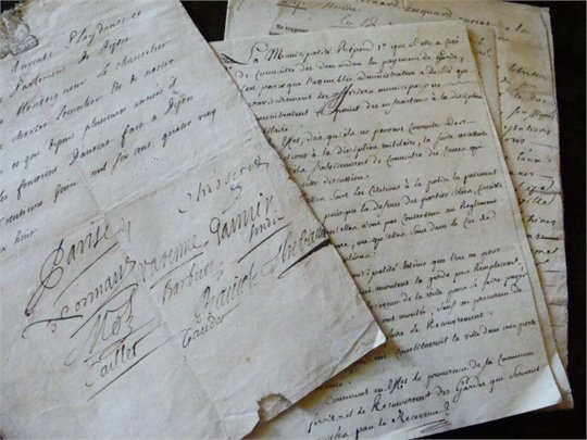 documents concernant les mousquetaires et milice de dijon