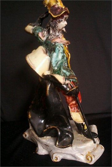 Musketeer Figurine D'Artanian 13,5"