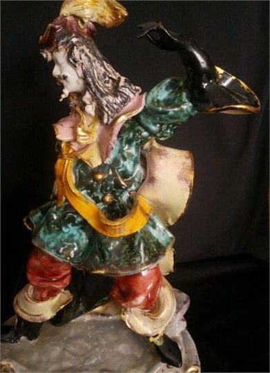 Musketeer Figurine D'Artanian 13,5"   2