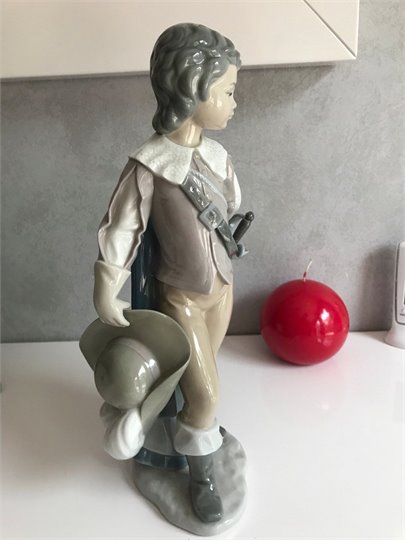 Figurine statuette LLADRO mousquetaire en porcelaine