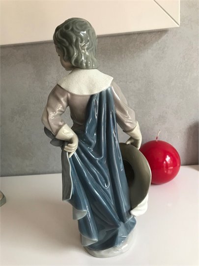 Figurine statuette LLADRO mousquetaire en porcelaine