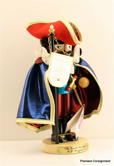 Steinbach Nutcracker d'Artagnan   2