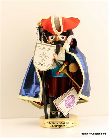 Steinbach Nutcracker d'Artagnan   2