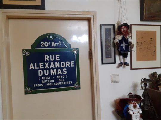 Plaque Emaillee Ancienne Paris Alexandre Dumas  2