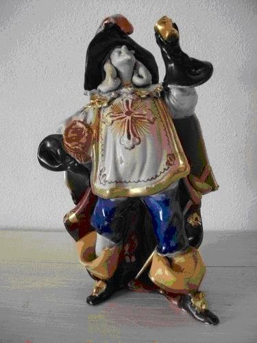 Vintage Italian faience musketeer figurine -1