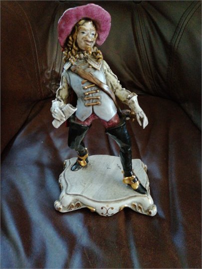 GRANDE STATUE D'ARTAGNAN