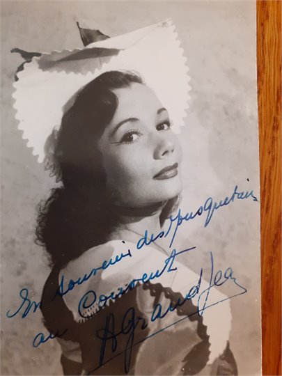 3 photos + autographes   Les Mousquetaires au Couvent