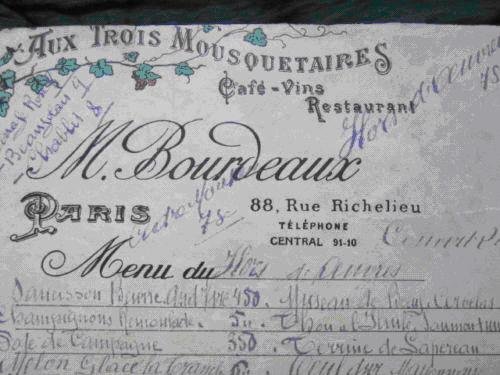 Menu ancien écrit à la main,restaurant aux trois mousquetaires M. Bourdeaux Paris
