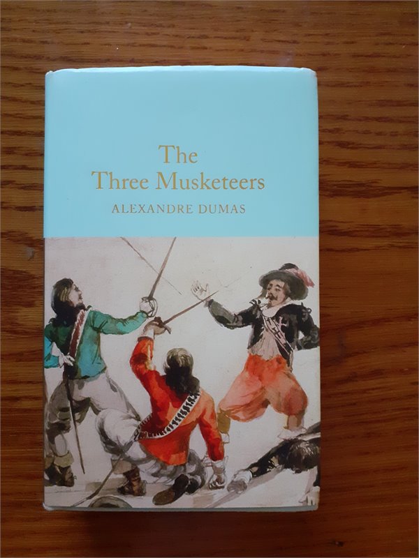 Alexandre Dumas The Three Musketeers   (Macmillan Collector's Library)