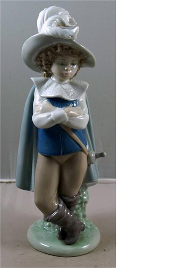 Nao Lladro Porcelain Swordsman Boy Musketeer